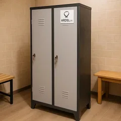 Шкаф металлический двухдверный